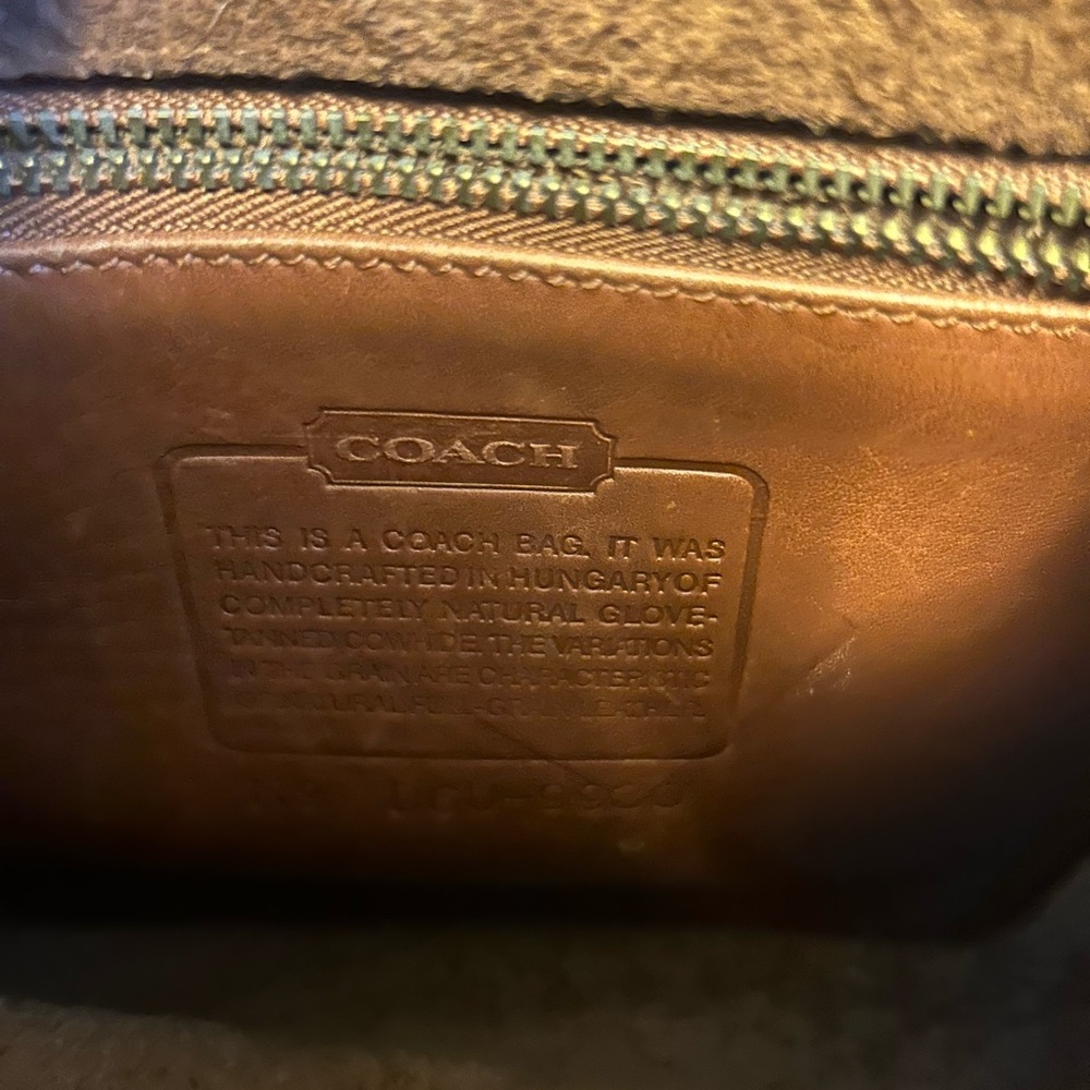 SOLD! ๐ค Vintage Coach Leather Crossbody Bag with Turn Lock - Picture 9 of 11
